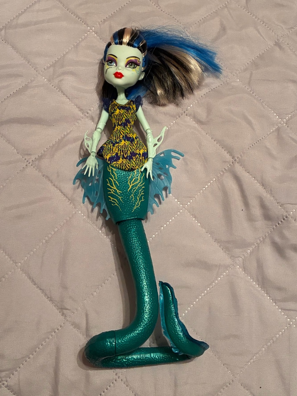 2017 G1 monster high Scarrier rief Frankie Stein doll